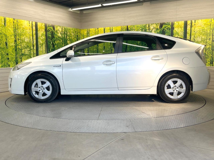 2011 Toyota Prius DAA-ZVW30 (UW-6a2e1c610f4ed)[10]