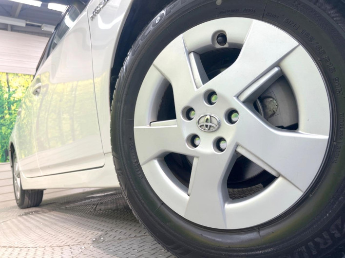 2011 Toyota Prius DAA-ZVW30 (UW-6a2e1c610f4ed)[14]