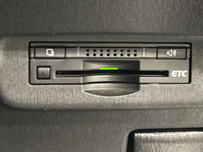2012 Toyota Prius PHV DLA-ZVW35 (UW-6a2e1c62235b4)[22]