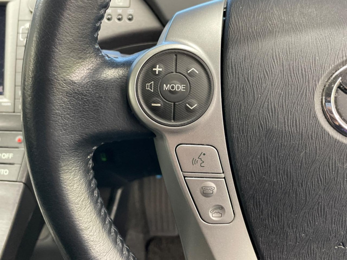 2012 Toyota Prius PHV DLA-ZVW35 (UW-6a2e1c62235b4)[6]