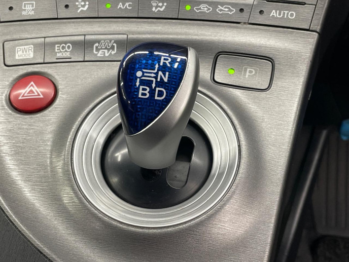 2012 Toyota Prius PHV DLA-ZVW35 (UW-6a2e1c62235b4)[12]
