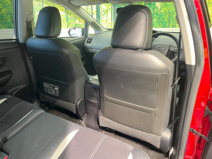 2015 Toyota Prius α DAA-ZVW41W (UW-6a2e1c62bba15)[29]