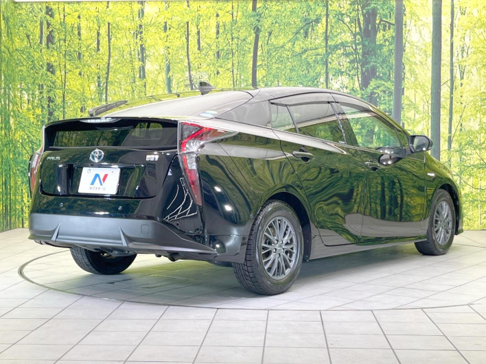 2017 Toyota Prius DAA-ZVW51 (UW-6a2e1c657309f)[9]