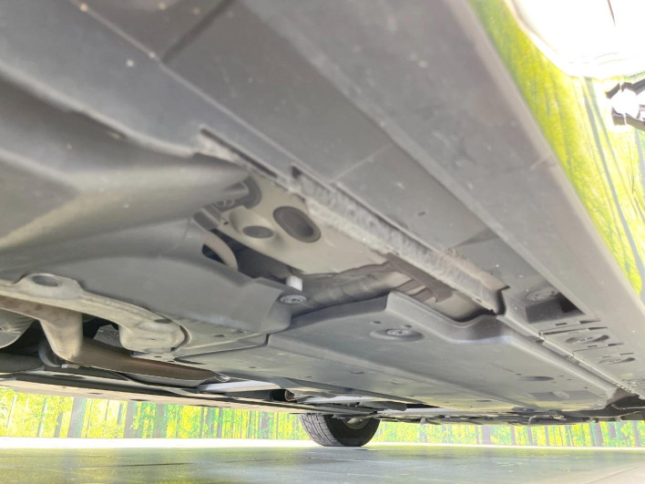 2017 Toyota Prius DAA-ZVW51 (UW-6a2e1c657309f)[23]