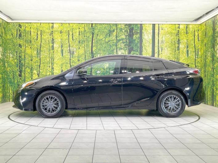 2017 Toyota Prius DAA-ZVW51 (UW-6a2e1c657309f)[12]