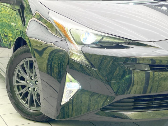 2017 Toyota Prius DAA-ZVW51 (UW-6a2e1c657309f)[14]
