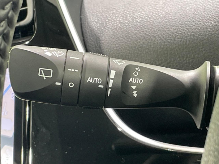 2022 Toyota Prius 6AA-ZVW51 (UW-6a2e1c6762679)[17]