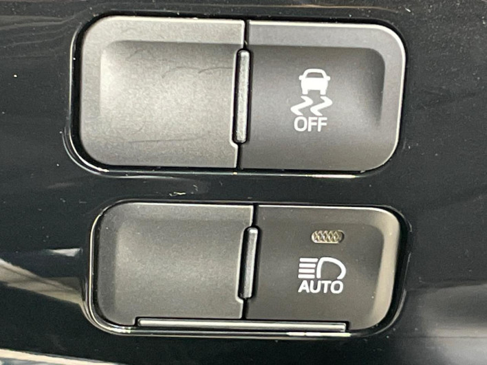 2022 Toyota Prius 6AA-ZVW51 (UW-6a2e1c6762679)[10]