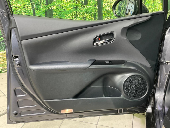 2022 Toyota Prius 6AA-ZVW51 (UW-6a2e1c6762679)[8]