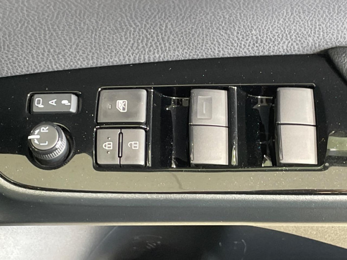 2022 Toyota Prius 6AA-ZVW51 (UW-6a2e1c6762679)[9]