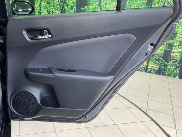 2022 Toyota Prius 6AA-ZVW51 (UW-6a2e1c6762679)[6]