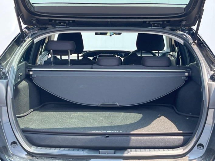 2019 Toyota Prius PHV DLA-ZVW52 (UW-6a2e1c688888b)[20]