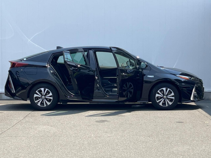 2019 Toyota Prius PHV DLA-ZVW52 (UW-6a2e1c688888b)[14]