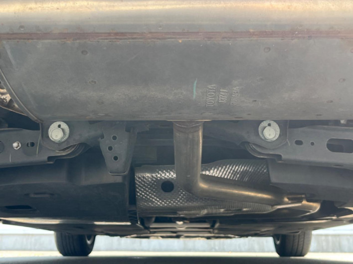 2019 Toyota Prius PHV DLA-ZVW52 (UW-6a2e1c688888b)[18]