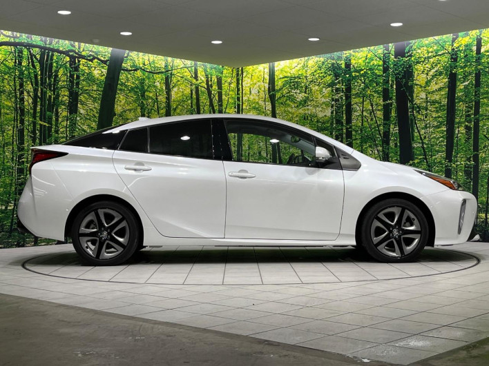 2020 Toyota Prius 6AA-ZVW55 (UW-6a2e1c68bc5a3)[21]