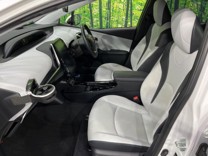 2020 Toyota Prius 6AA-ZVW55 (UW-6a2e1c68bc5a3)[26]