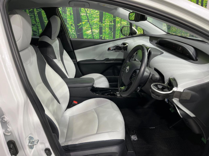 2020 Toyota Prius 6AA-ZVW55 (UW-6a2e1c68bc5a3)[28]