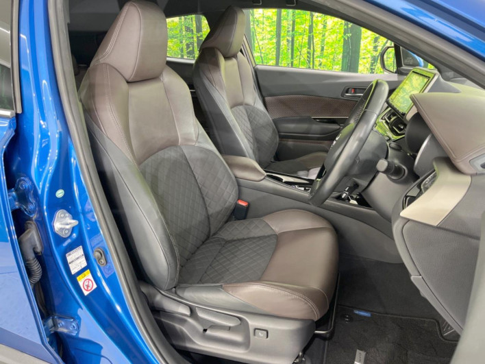 2017 Toyota C-HR DAA-ZYX10 (UW-6a2e1c7e5d14a)[20]