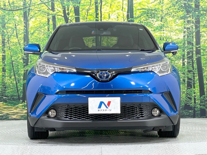 2017 Toyota C-HR DAA-ZYX10 (UW-6a2e1c7e5d14a)[13]