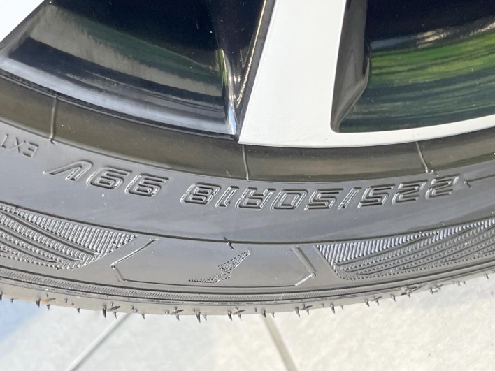 2017 Toyota C-HR DAA-ZYX10 (UW-6a2e1c7f08135)[19]