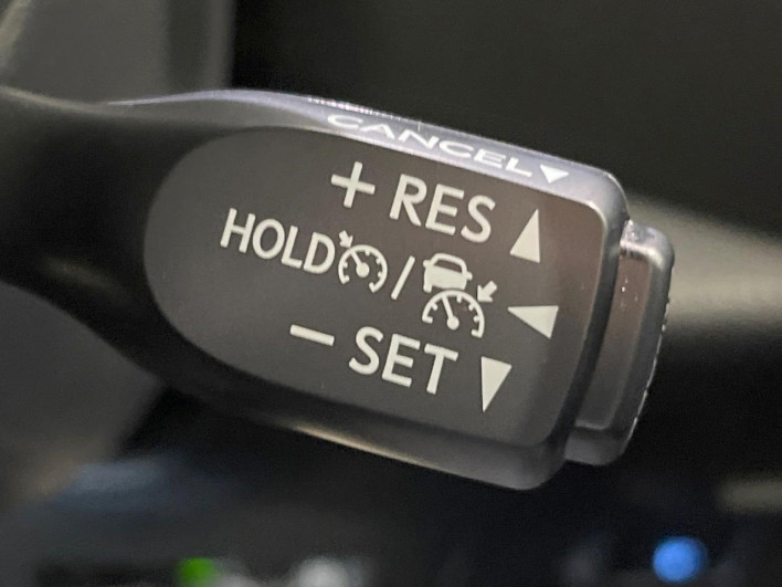 2017 Toyota C-HR DAA-ZYX10 (UW-6a2e1c7f08135)[25]