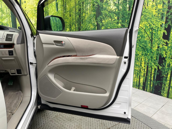 2010 Toyota Estima DBA-ACR50W (UW-6a2f6bae39258)[22]