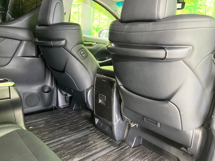 2018 Toyota Alphard DBA-AGH30W (UW-6a2f6bb0ed1c8)[13]