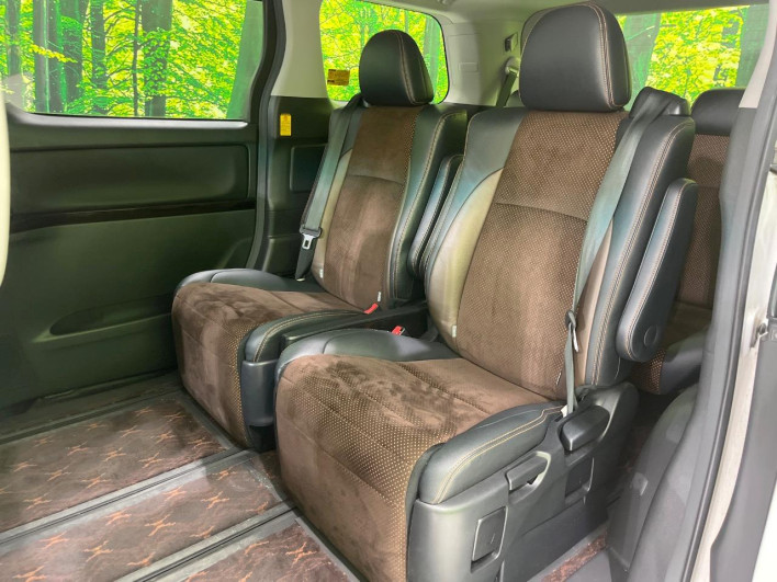 2014 Toyota Alphard DBA-ANH20W (UW-6a2f6bbf45bb1)[14]