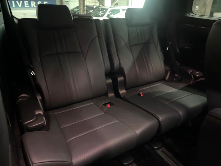 2022 Toyota Alphard Hybrid 6AA-AYH30W (UW-6a2f6bce980d6)[19]