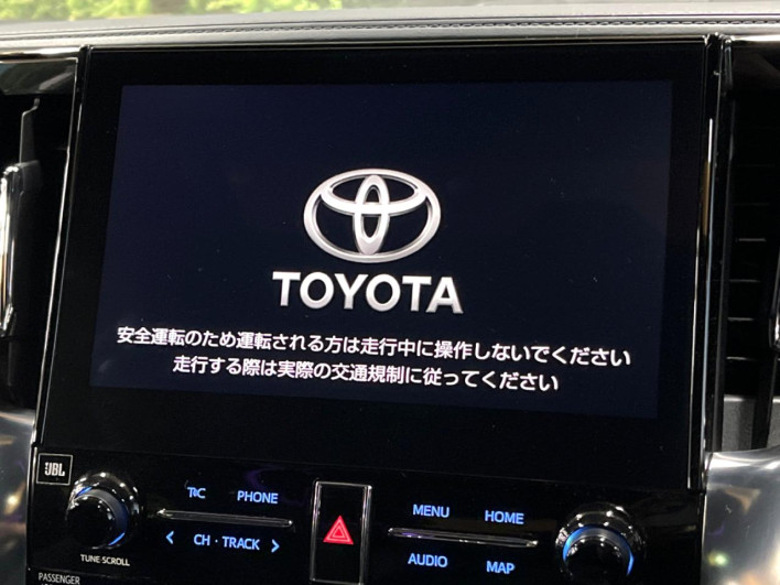 2022 Toyota Alphard Hybrid 6AA-AYH30W (UW-6a2f6bce980d6)[28]