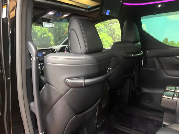 2022 Toyota Alphard Hybrid 6AA-AYH30W (UW-6a2f6bce980d6)[7]