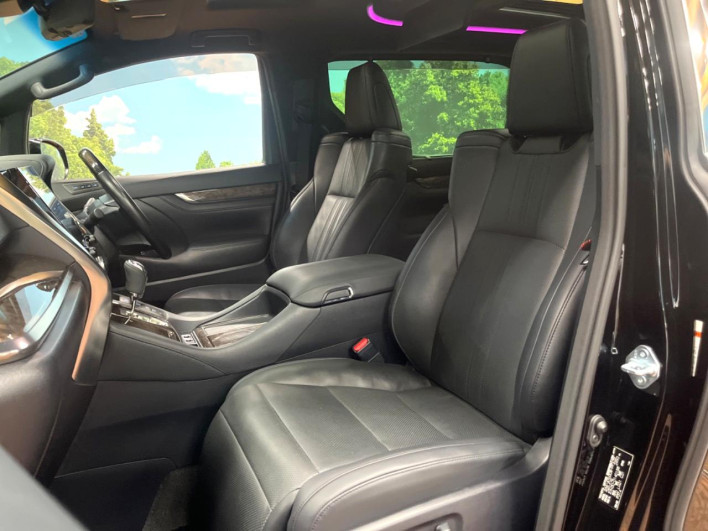 2022 Toyota Alphard Hybrid 6AA-AYH30W (UW-6a2f6bce980d6)[5]