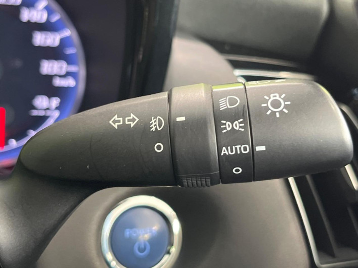 2019 Toyota Crown Hybrid 6AA-AZSH20 (UW-6a2f6bd104962)[19]