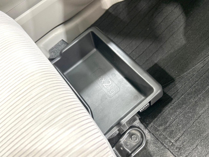 2013 Mitsubishi eK Wagon DBA-B11W (UW-6a2f6bd543922)[16]
