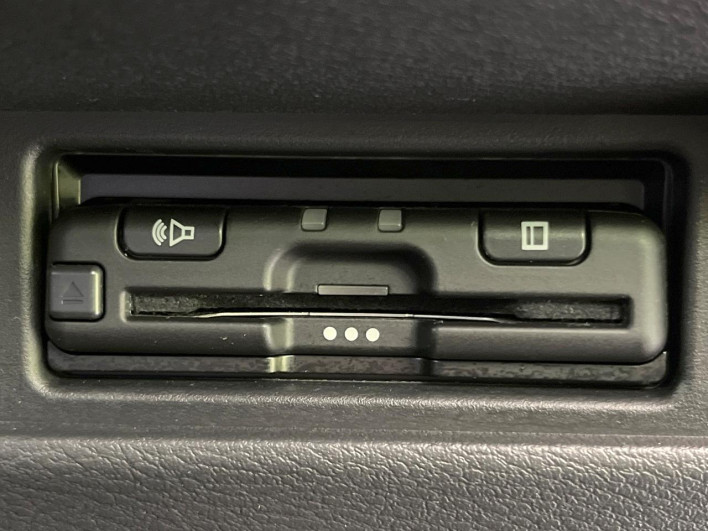 2021 Mitsubishi eK Cross Space 5AA-B34A (UW-6a2f6be04084c)[18]