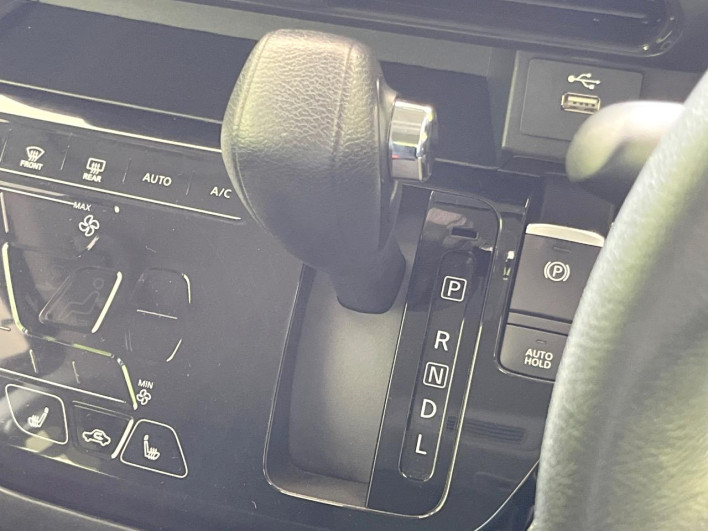 2021 Mitsubishi eK Cross Space 5AA-B34A (UW-6a2f6be04084c)[24]