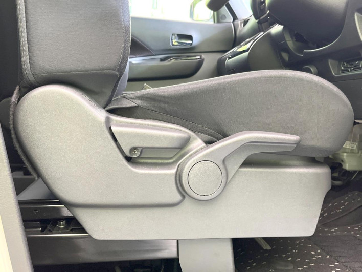 2021 Mitsubishi eK Cross Space 5AA-B34A (UW-6a2f6be04084c)[14]
