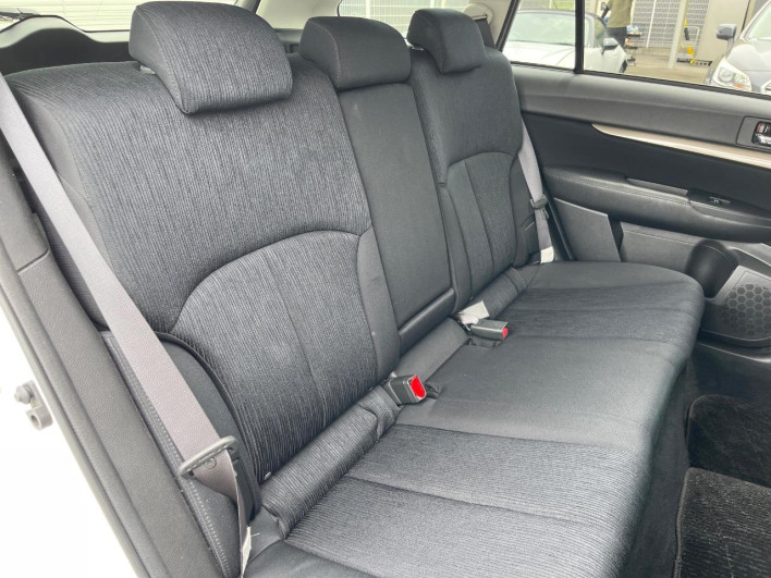 2012 Subaru Legacy Touring Wagon DBA-BRM (UW-6a2f6bf4ab740)[23]