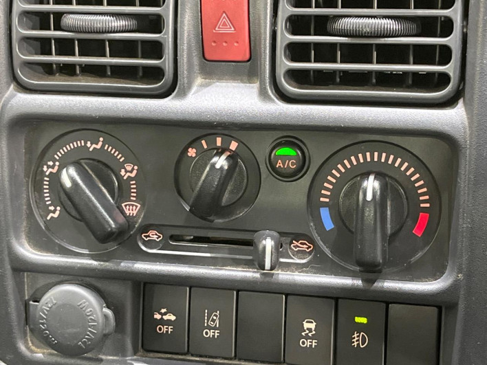 2020 Suzuki Super Carry EBD-DA16T (UW-6a2f6bfa8efc1)[11]
