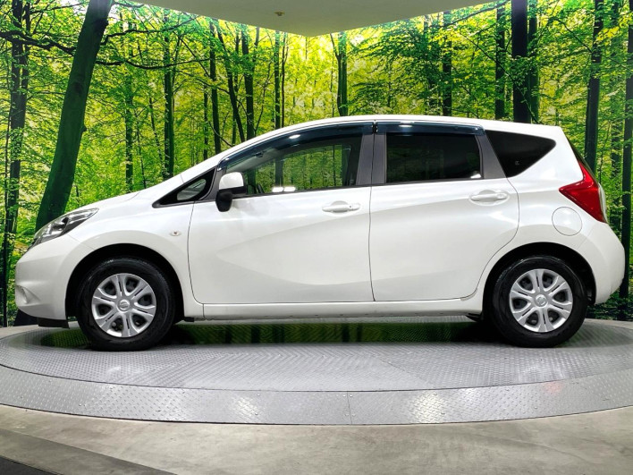 2013 Nissan Note DBA-E12 (UW-6a2f6c0458506)[5]