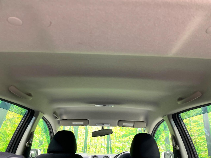 2013 Nissan Note DBA-E12 (UW-6a2f6c0458506)[17]
