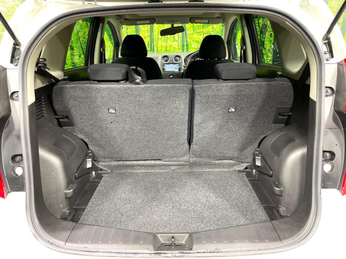 2013 Nissan Note DBA-E12 (UW-6a2f6c0458506)[15]