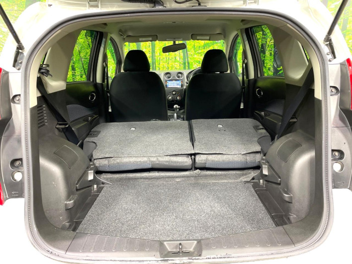 2013 Nissan Note DBA-E12 (UW-6a2f6c0458506)[18]