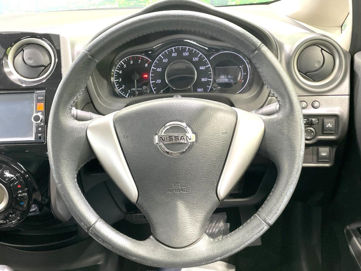 2015 Nissan Note DBA-E12 (UW-6a2f6c05cf4e3)[5]
