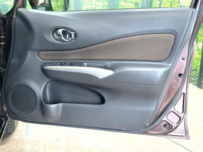 2015 Nissan Note DBA-E12 (UW-6a2f6c05cf4e3)[7]