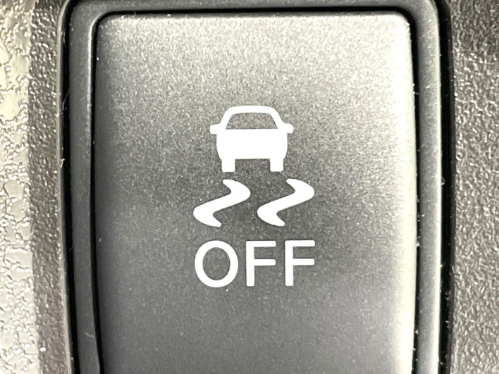 2015 Nissan Note DBA-E12 (UW-6a2f6c05cf4e3)[12]
