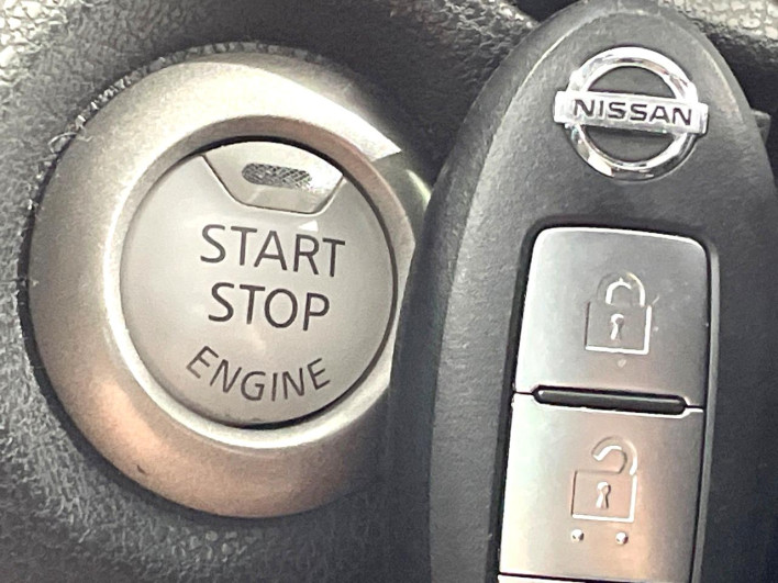 2015 Nissan Note DBA-E12 (UW-6a2f6c05cf4e3)[15]