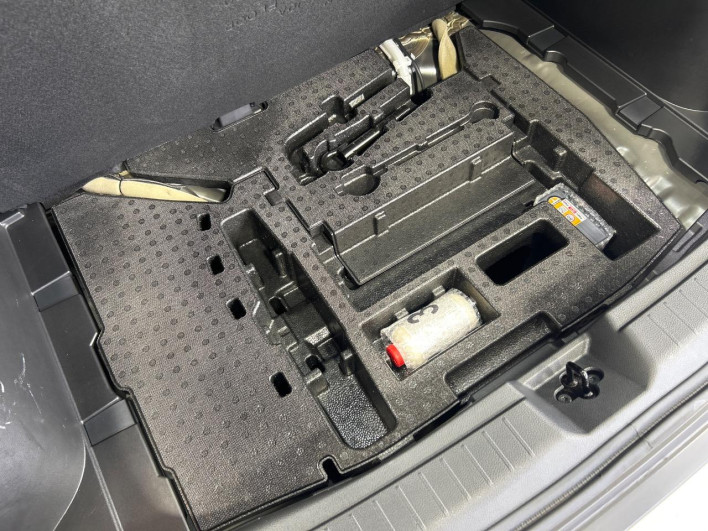 2022 Nissan Note 6AA-E13 (UW-6a2f6c0ac0037)[29]