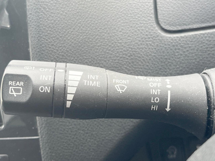 2011 Nissan Serena DBA-FC26 (UW-6a2f6c0c5d9e5)[20]