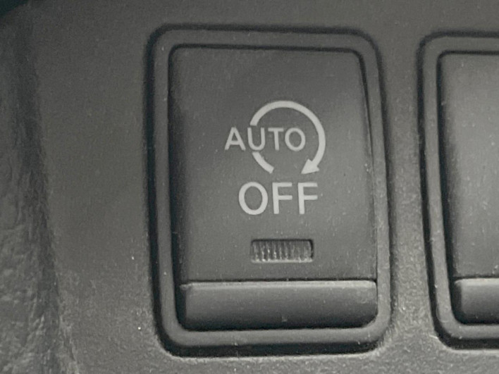 2011 Nissan Serena DBA-FC26 (UW-6a2f6c0c5d9e5)[23]